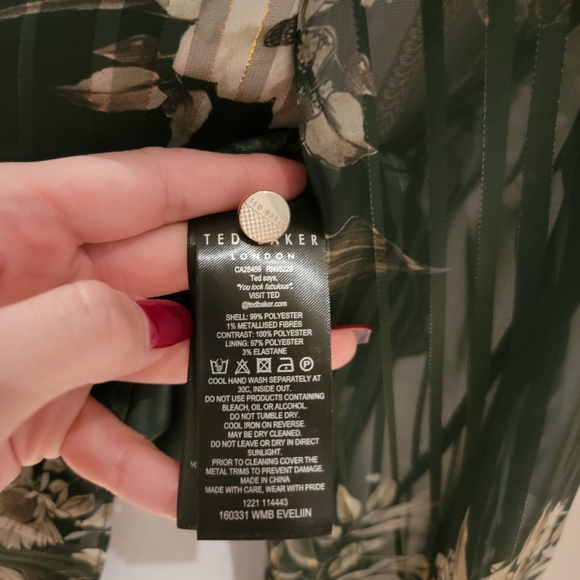 🖤 TED BAKER DARK GREEN FLORAL BLOUSE - Picture 8 of 8